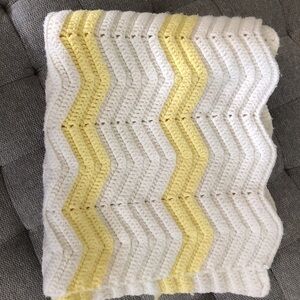 Vintage handmade crochet white & yellow chevron baby blanket